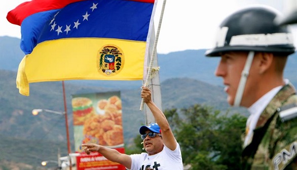 Capriles y López denuncian el 