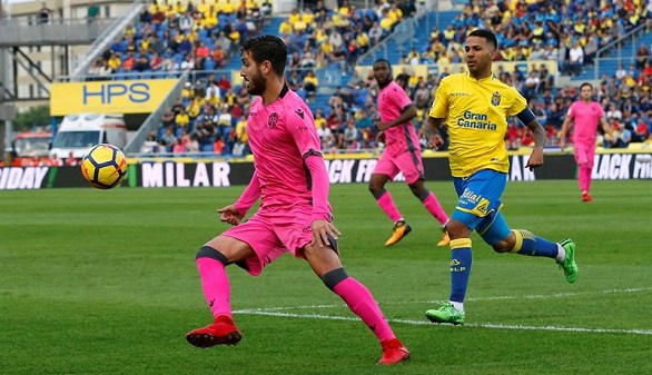El Levante hunde a un Las Palmas impotente | 0-2