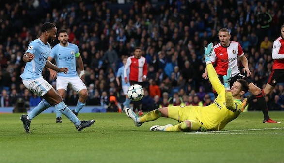 Sterling saca al City de la densidad y les mete en octavos como primeros | 1-0