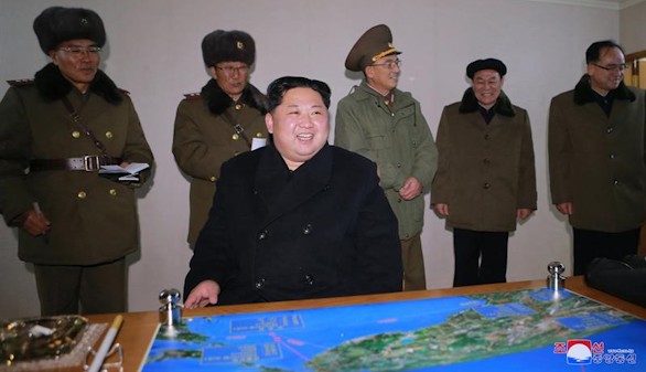 Trump presiona a China para que corte el suministro a Corea del Norte