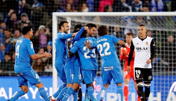 El Valencia cae ante un Getafe en inferioridad numérica durante más de 1 hora | 1-0