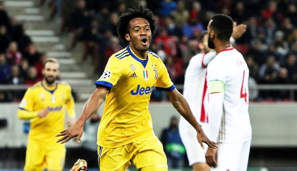 La Juventus cumple en Atenas y llega a octavos | 0-2