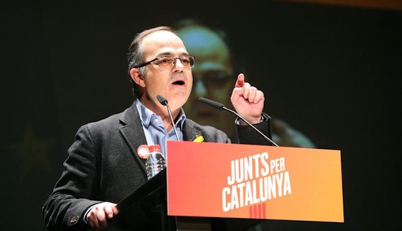 Turull intenta renovar su pasaporte horas después de que el juez se lo retire