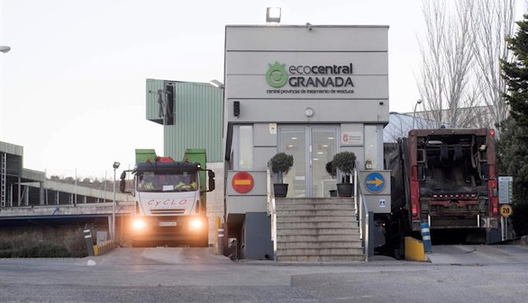 Hallan una bebé recién nacida, muerta en una planta de reciclaje