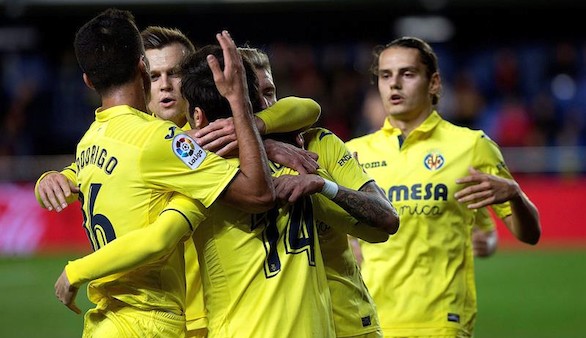 El Villarreal sigue firme tras someter al Levante | 2-1