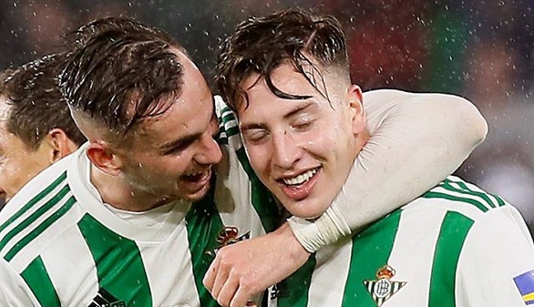 El Betis congela al Espanyol y sigue nutriendo el sueño europeo | 3-0