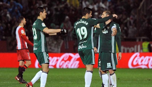 El Betis se dispara en Europa y congela al Girona | 0-1