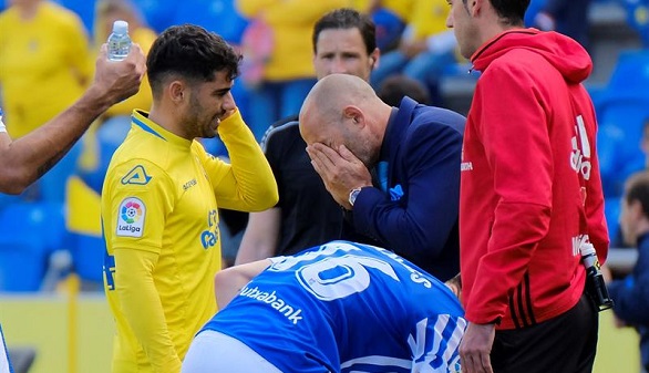 El vértigo perpetuo condena a las Las Palmas e impulsa a la Real | 0-1