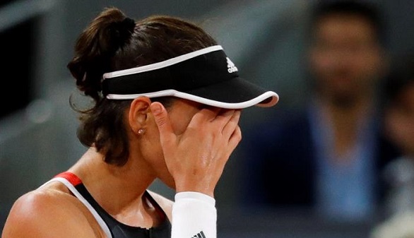 Garbiñe Muguruza vuelve a ser presa de su mente: debut y despedida en Roma