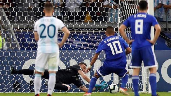 Copa América. Armani no puede sacar a Argentina del hoyo ante Paraguay | 1-1