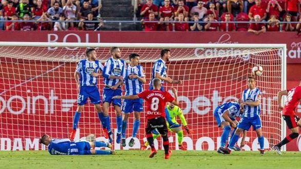 Locura en Son Moix: el Mallorca remonta al Deportivo y es de Primera | 3-0