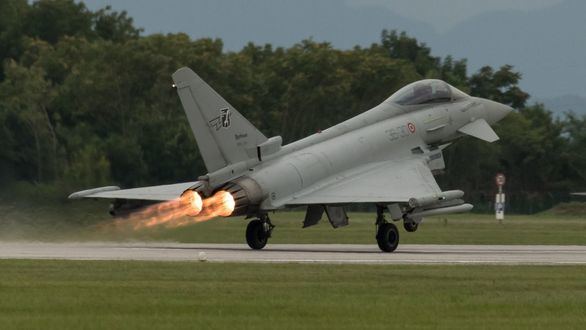 Muere un piloto tras la colisión de dos Eurofighters en Alemania