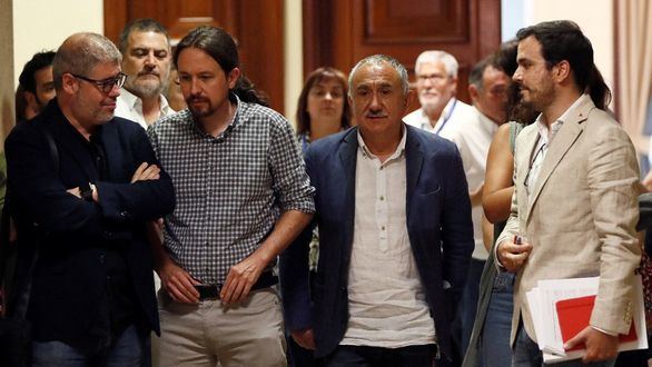 Iglesias se alía con los sindicatos para exigir a Sánchez entrar en el Gobierno