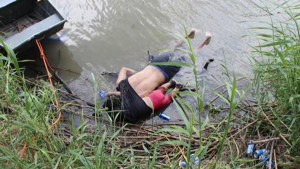 La bebé Valeria, ahogada al tratar de cruzar el río Bravo, conmociona al planeta