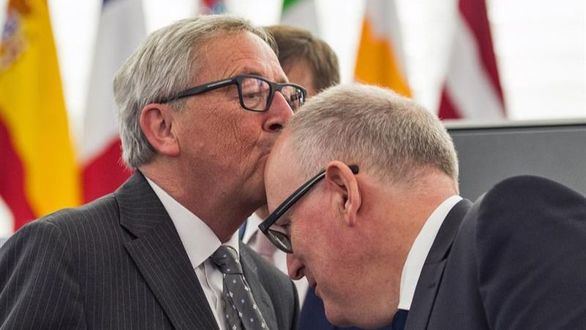 Socialistas y populares, a la greña por el reparto de cargos en la UE