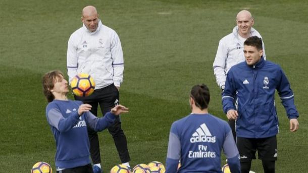 Atlético y Real Madrid empiezan a hacer caja con las ventas de sus excedentes