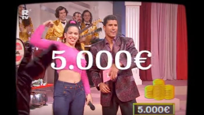 Rosalía revoluciona las redes con Millonària , su primera canción en catalán