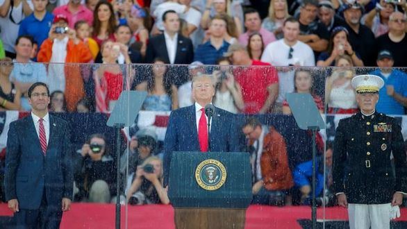 Trump promete que EEUU plantará su bandera en Marte