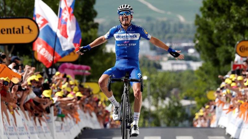 Tour. Julien Alaphilippe firma otra página gloriosa a su currículo