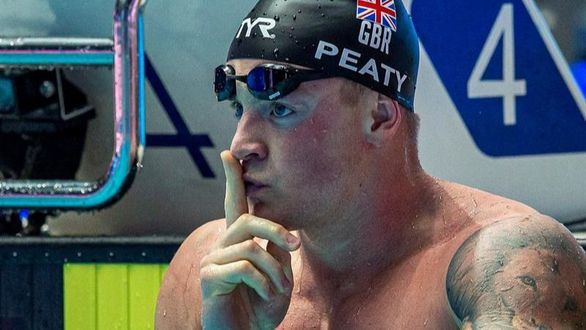 Mundial de Natación. Peaty eclipsa la primera jornada con su récord en los 100 braza