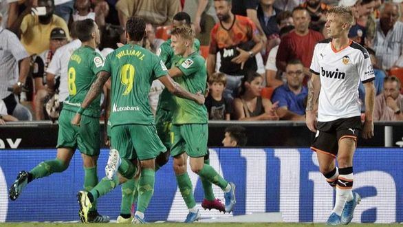La Real Sociedad arranca un punto de Mestalla en el descuento | 1-1
