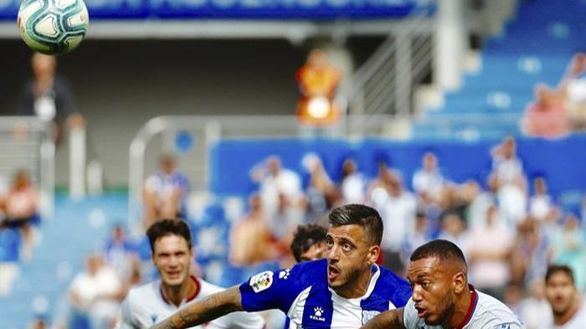 El Alavés resiste al Levante y defiende Mendizorroza | 1-0
