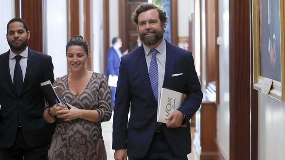 Vox se abre a una coalición con PP y Cs en las provincias con menos escaños