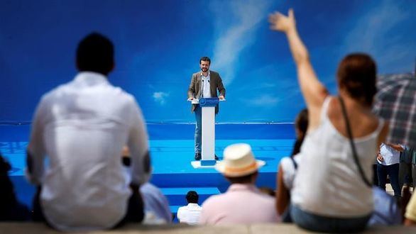 Casado insiste en la unión del centro-derecha ante el posible adelanto electoral