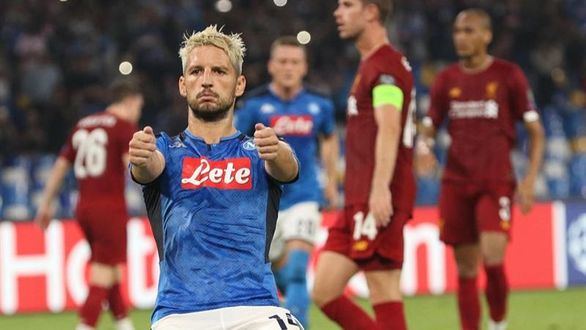 El Nápoles abofetea al Liverpool y sorprende a Europa | 2-0