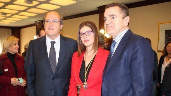 La alcaldesa de Móstoles pide la suspensión de militancia 