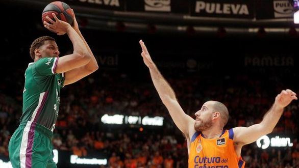 ACB. El Unicaja despega y Barcelona y Baskonia ganan