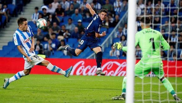 El Levante frena de golpe las aspiraciones de la Real Sociedad | 1-2