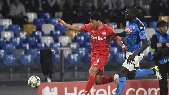 El Nápoles sólo alcanza a rascar un empate de la visita del Salzburgo | 1-1