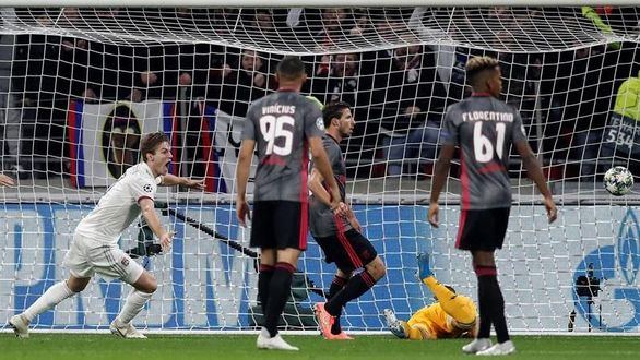 El Olympique de Lyon usa al Benfica como bálsamo | 3-1
