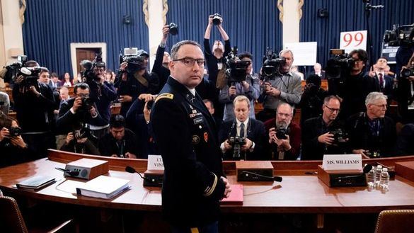 Funcionarios de la Casa Blanca echan más leña al ' impeachment ' a Trump