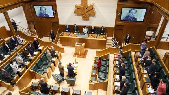 PNV y Bildu votarán mañana a favor del derecho a decidir vasco