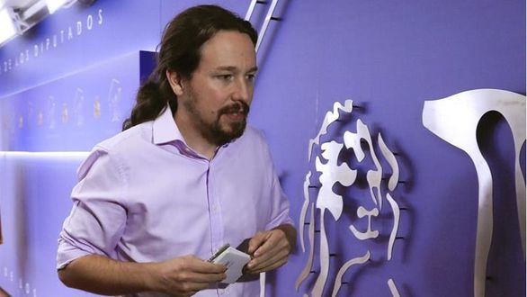 Podemos dice que despidió por acoso sexual al abogado que denuncia irregularidades
