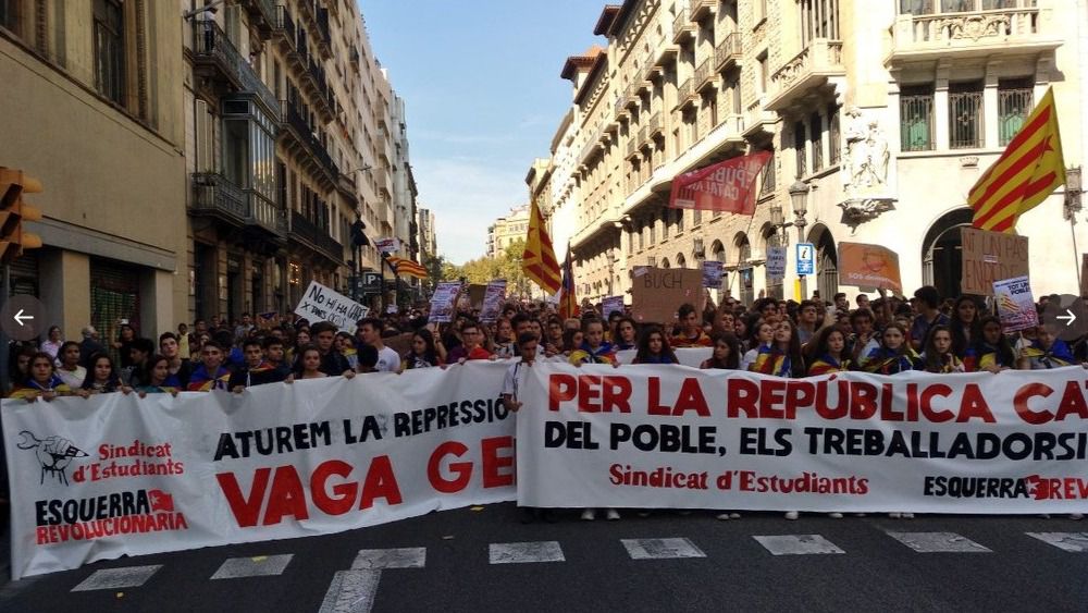 La Generalidad contrató docentes sin titulación al priorizar el catalán