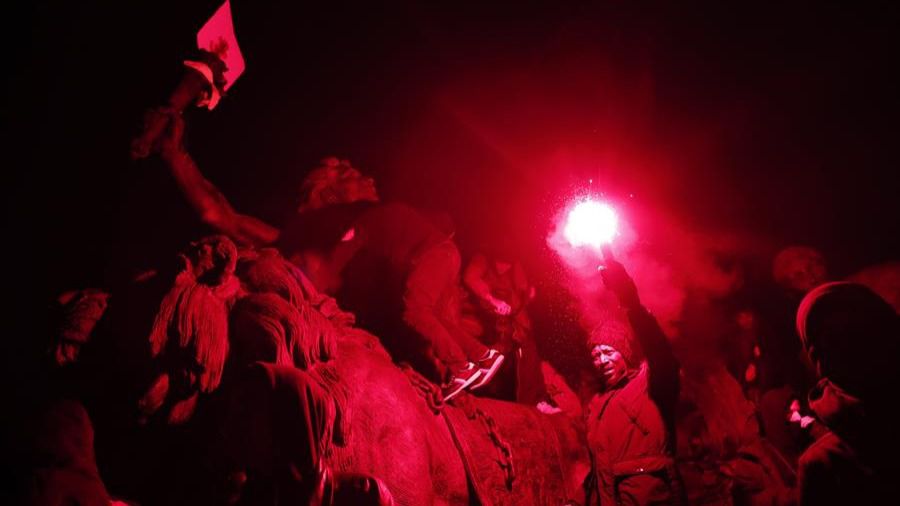 87 detenidos en París en el primer día de huelga general