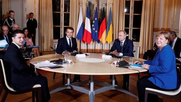 Macron y Merkel arrancan el respeto de Putin al alto el fuego en Ucrania