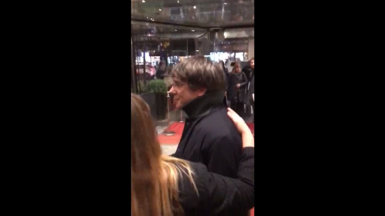 Puigdemont, increpado en Bruselas: 