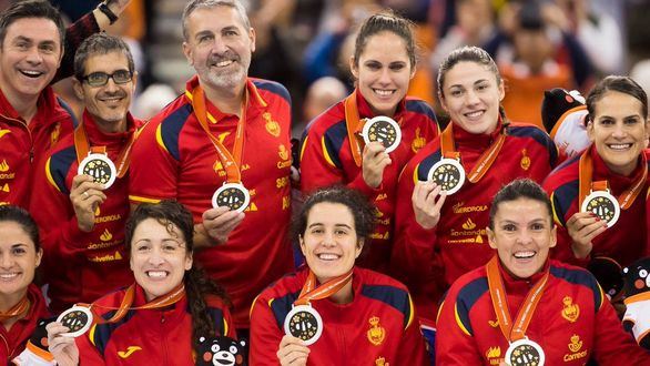 La final de balonmano impulsa la mañana de La 1, pero Telecinco sigue líder