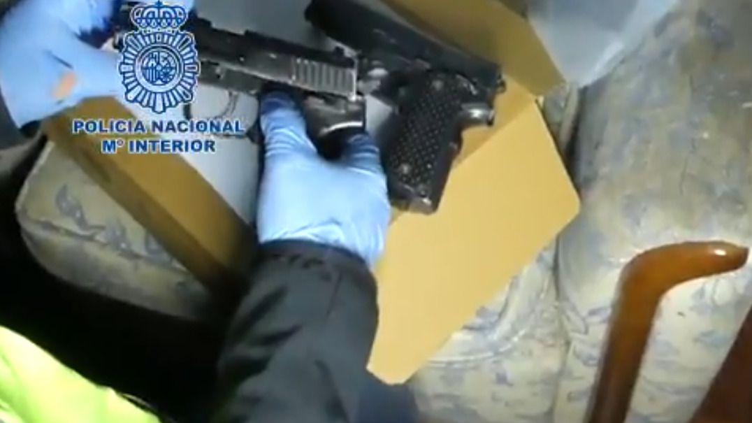 Detenida una banda que atracaba con hachas y armas de fuego