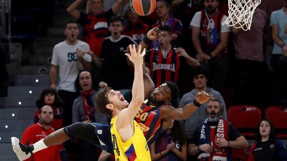 Euroliga. El Baskonia despierta del letargo ante el Barcelona |76-74