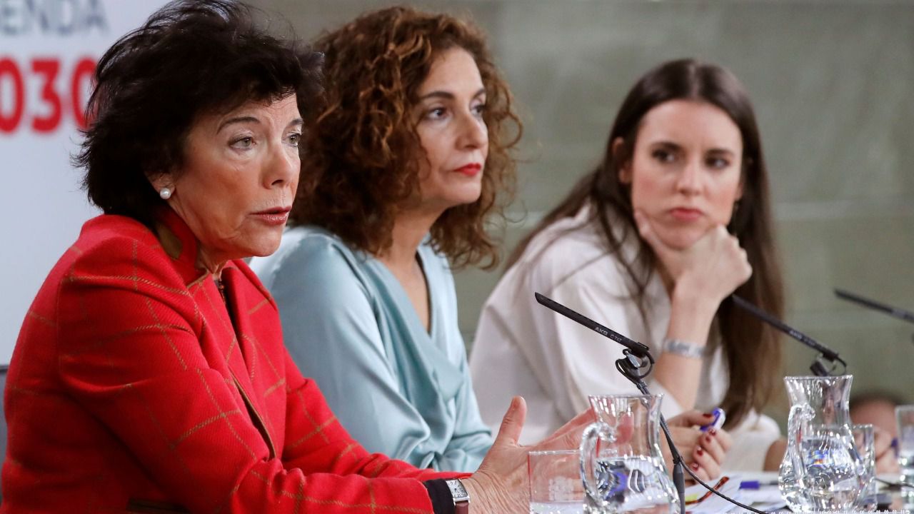 Celaá la lía con el pin parental de Vox: 