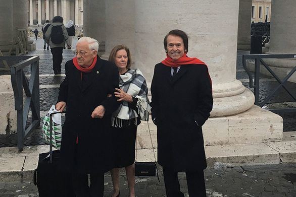 Raphael se reúne con el Papa e inaugura un proyecto de Mensajeros de la Paz