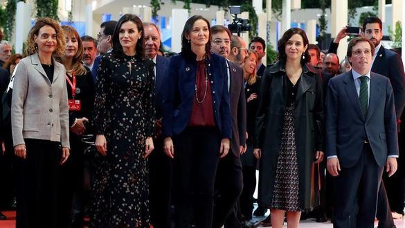 La Reina Letizia inaugura en solitario la 40ª edición de FITUR