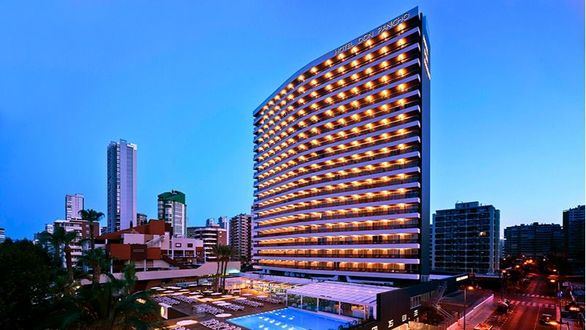 CaixaBank concedió 2.260 millones de euros en créditos al sector hotelero en 2019