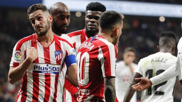 Correa compra tiempo para el Atlético frente al Granada | 1-0