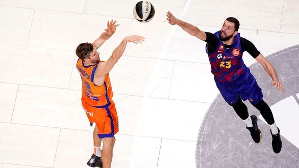 Copa del Rey. Un Valencia coral tumba al Barcelona de Mirotic |78-82